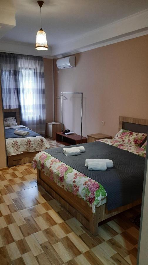 Hotel Central Kutaisi Eksteriør bilde
