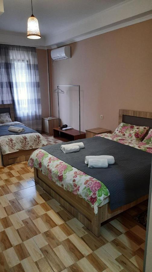 Hotel Central Kutaisi Eksteriør bilde