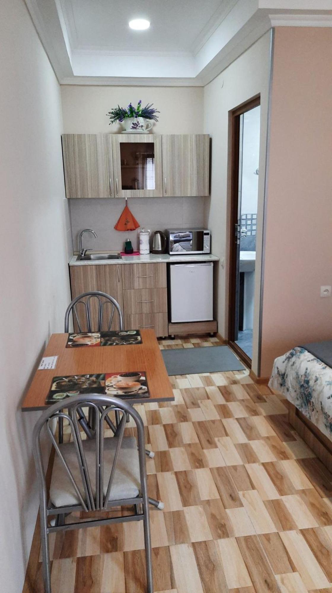 Hotel Central Kutaisi Eksteriør bilde
