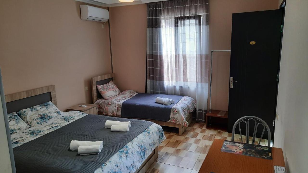 Hotel Central Kutaisi Eksteriør bilde